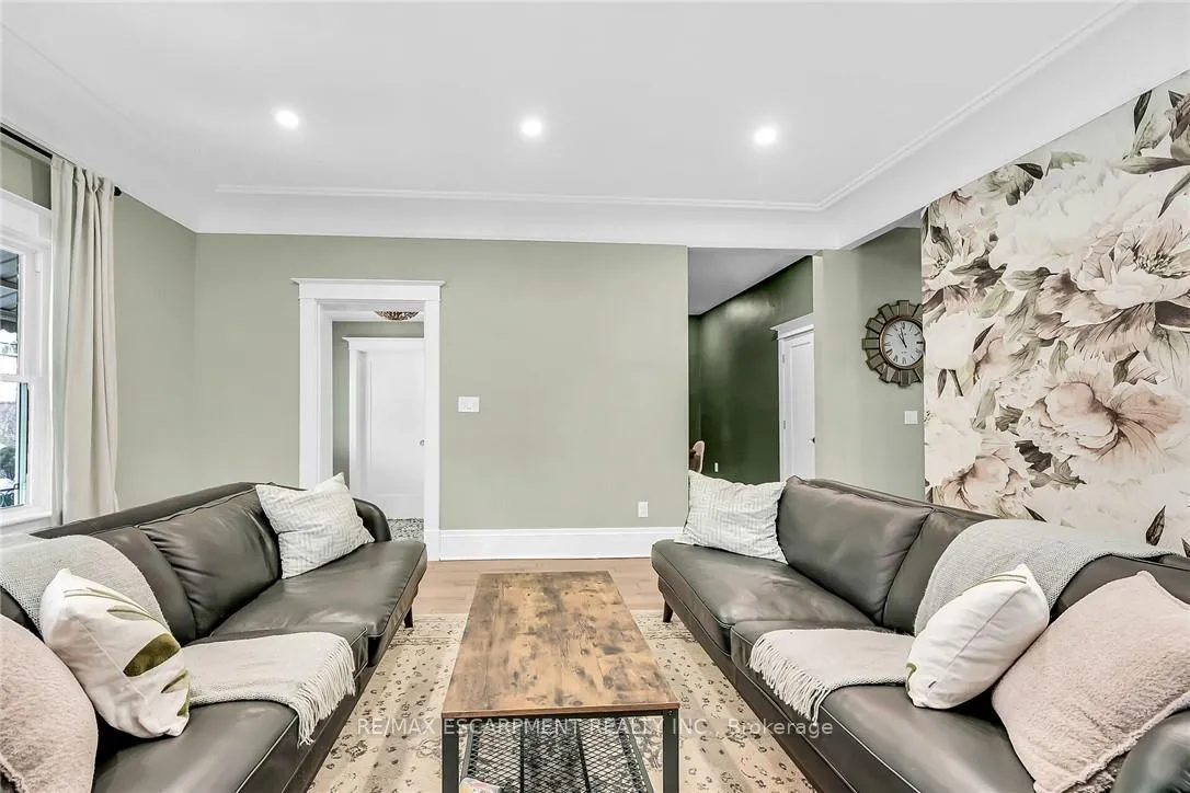 Photo 9 of 444 Maple Avenue, Hamilton, Delta — HOMEH