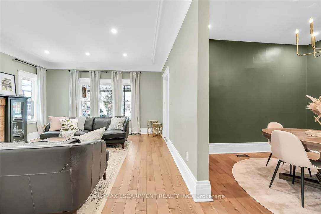 Photo 11 of 444 Maple Avenue, Hamilton, Delta — HOMEH