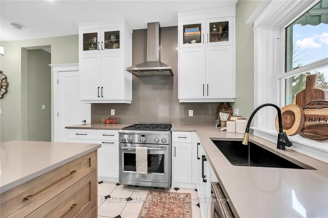 Photo 17 of 444 Maple Avenue, Hamilton, Delta — HOMEH