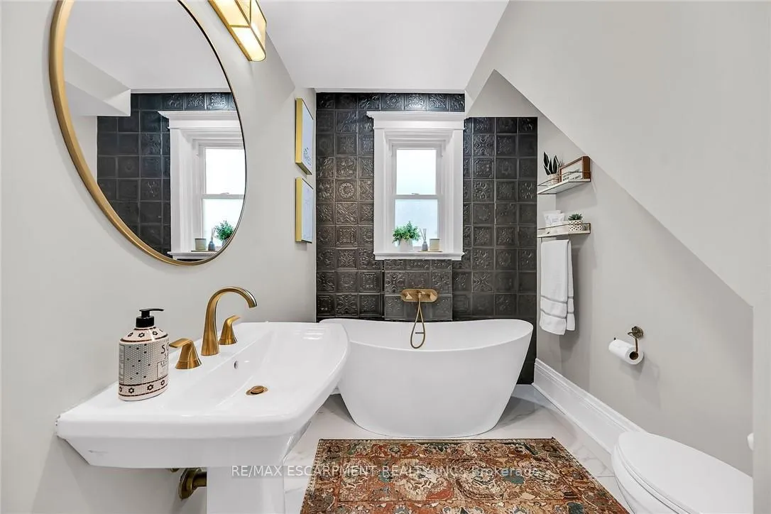Photo 19 of 444 Maple Avenue, Hamilton, Delta — HOMEH