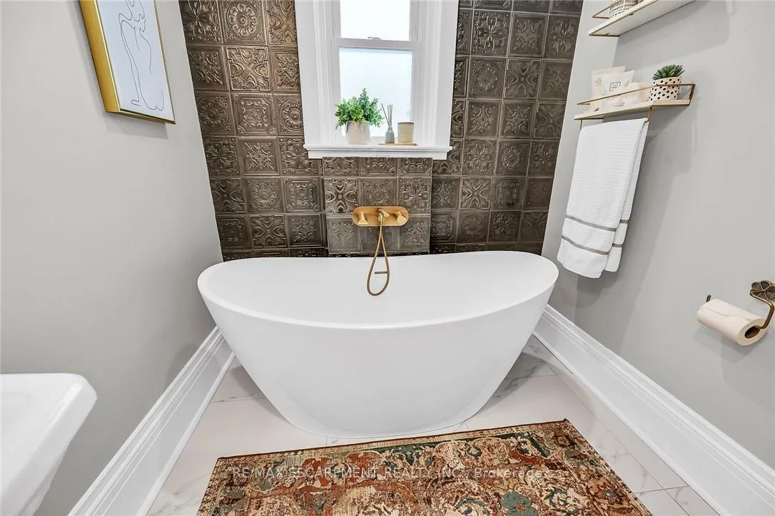 Photo 20 of 444 Maple Avenue, Hamilton, Delta — HOMEH