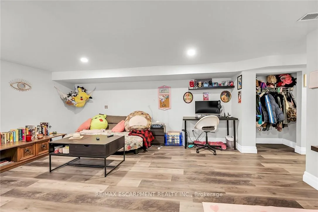 Photo 32 of 444 Maple Avenue, Hamilton, Delta — HOMEH