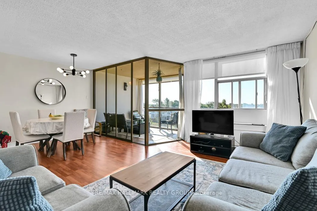 Photo 12 of Unit 708, 2760 Carousel Cres, Ottawa, Emerald Woods/Sawmill Creek — HOMEH