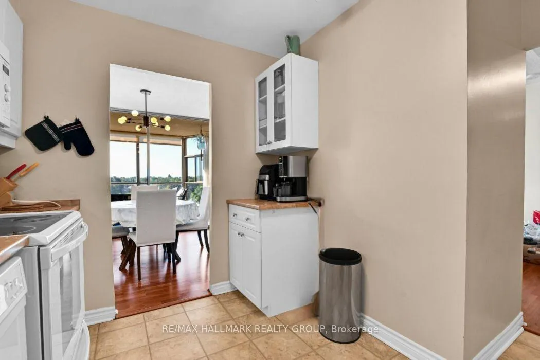 Photo 19 of Unit 708, 2760 Carousel Cres, Ottawa, Emerald Woods/Sawmill Creek — HOMEH
