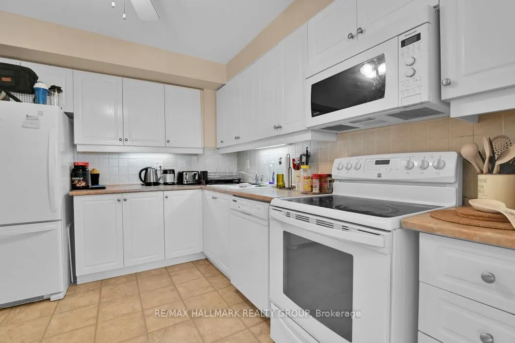 Photo 20 of Unit 708, 2760 Carousel Cres, Ottawa, Emerald Woods/Sawmill Creek — HOMEH