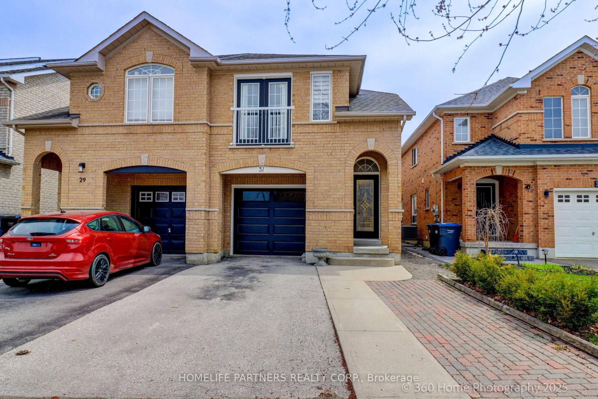 Front of 31 Knoll Haven Circle