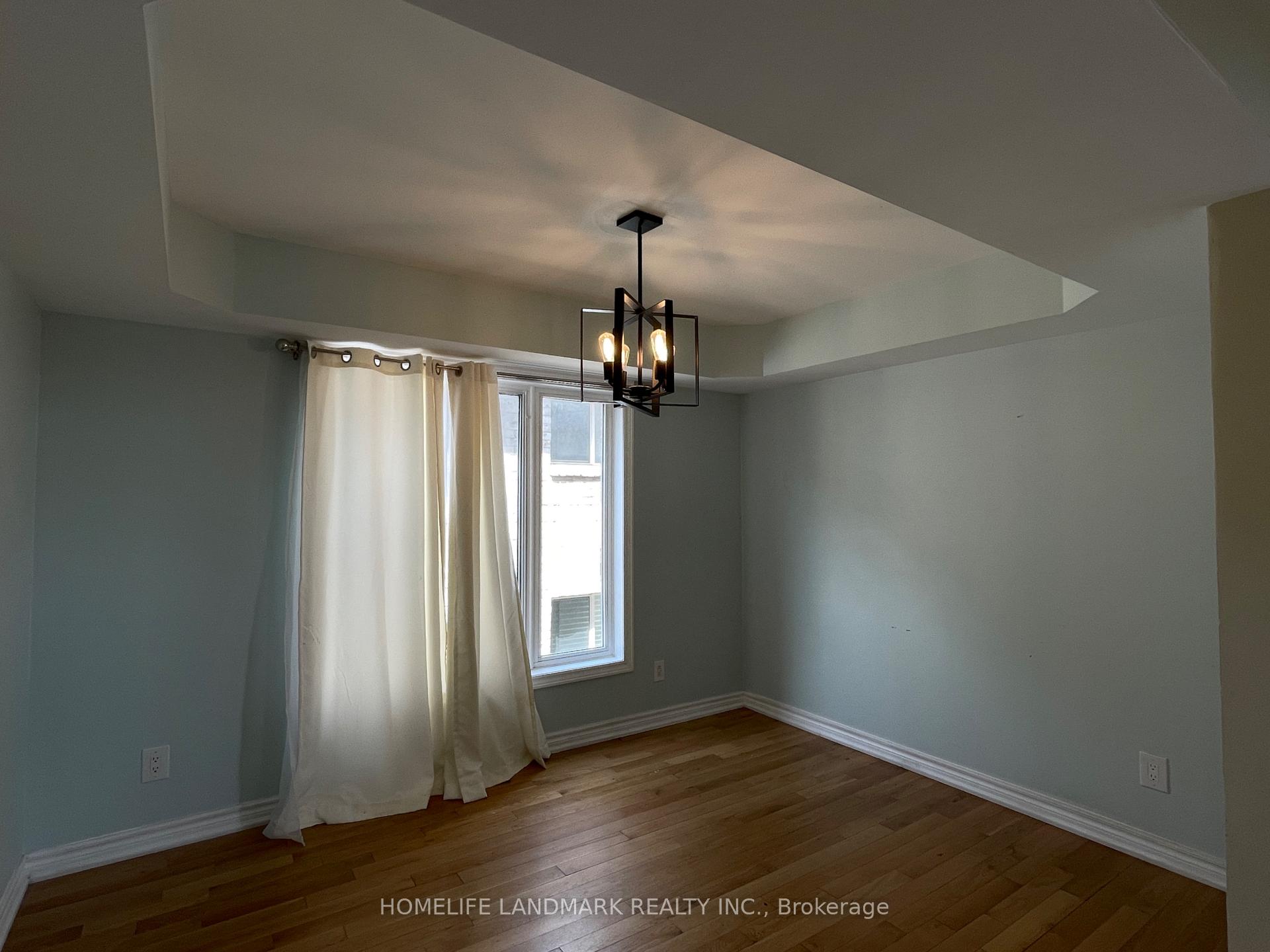 Photo 8 of 131 Tunbridge Road, Barrie, Georgian Drive — HOMEH