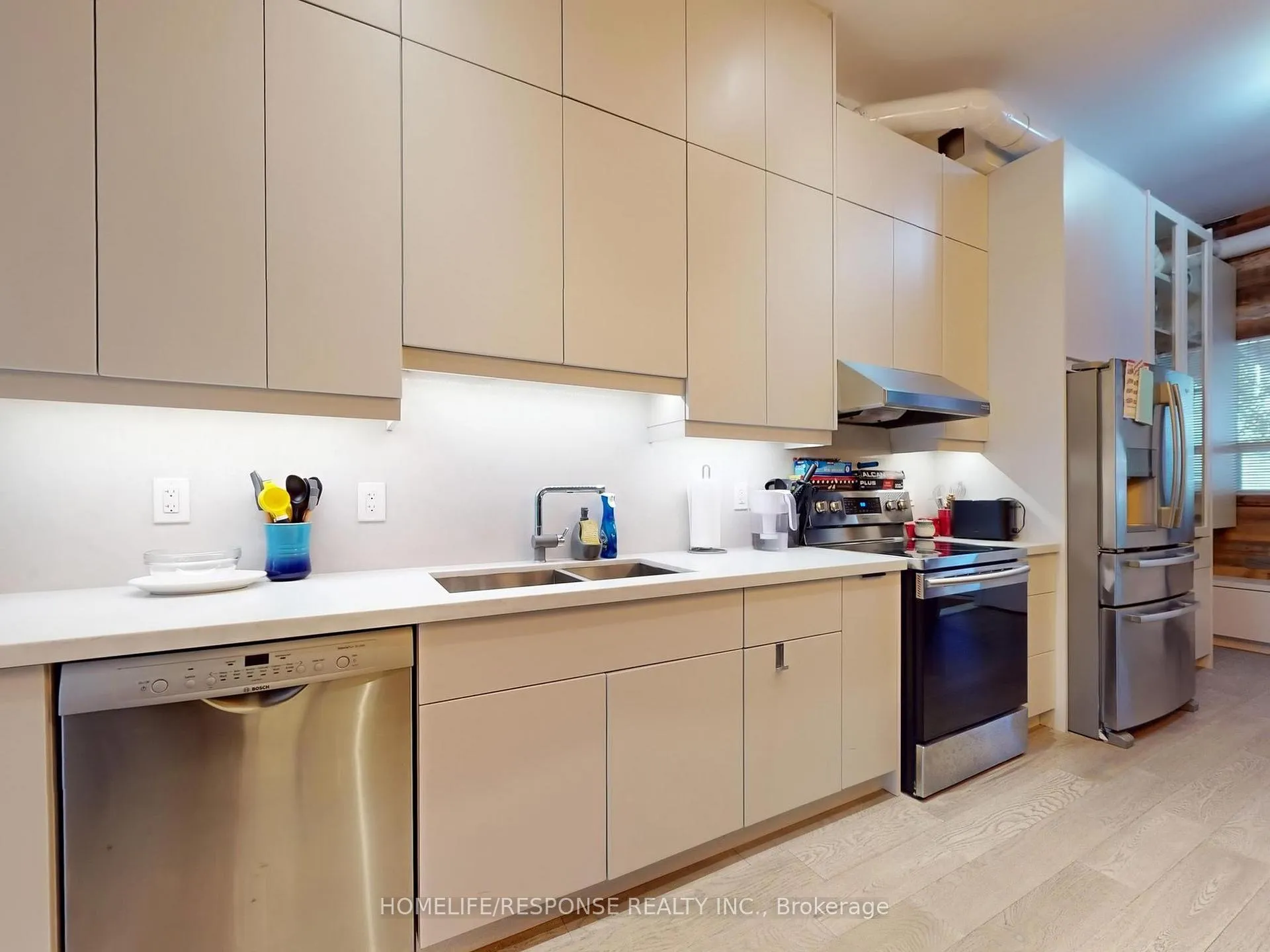 Photo 6 of 1095 Dundas Street E, Toronto, South Riverdale — HOMEH
