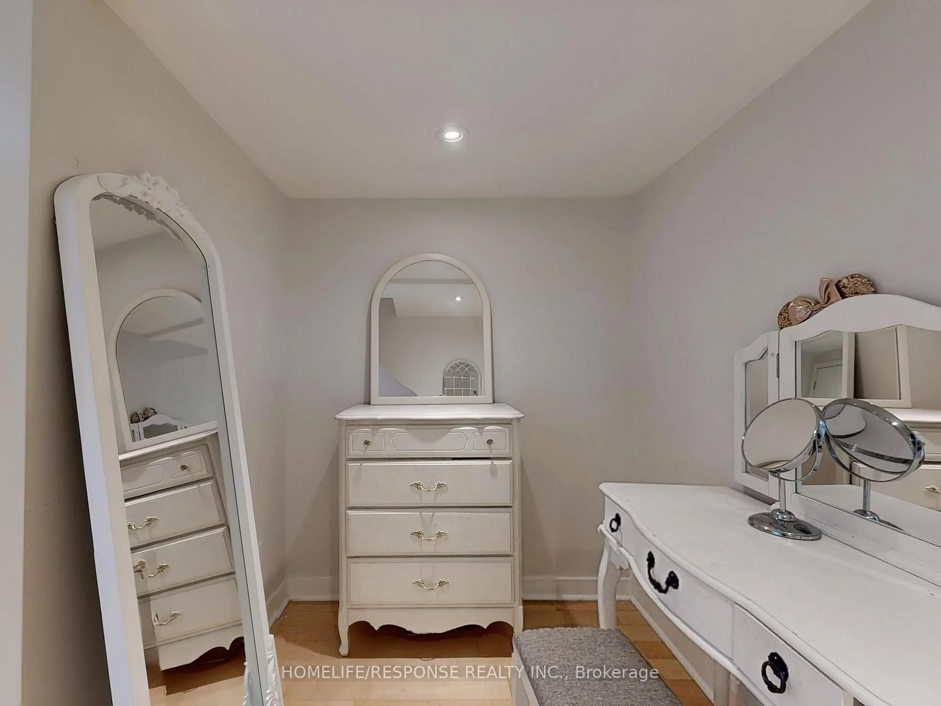 Photo 12 of 1095 Dundas Street E, Toronto, South Riverdale — HOMEH