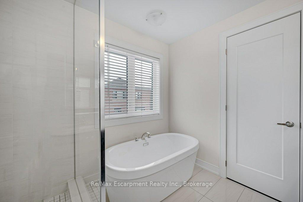 Photo 9 of 125 Henshaw Drive, Erin — HOMEH