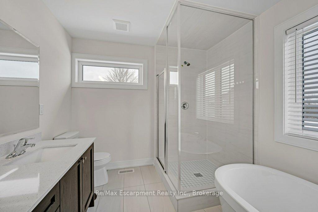 Photo 10 of 125 Henshaw Drive, Erin — HOMEH