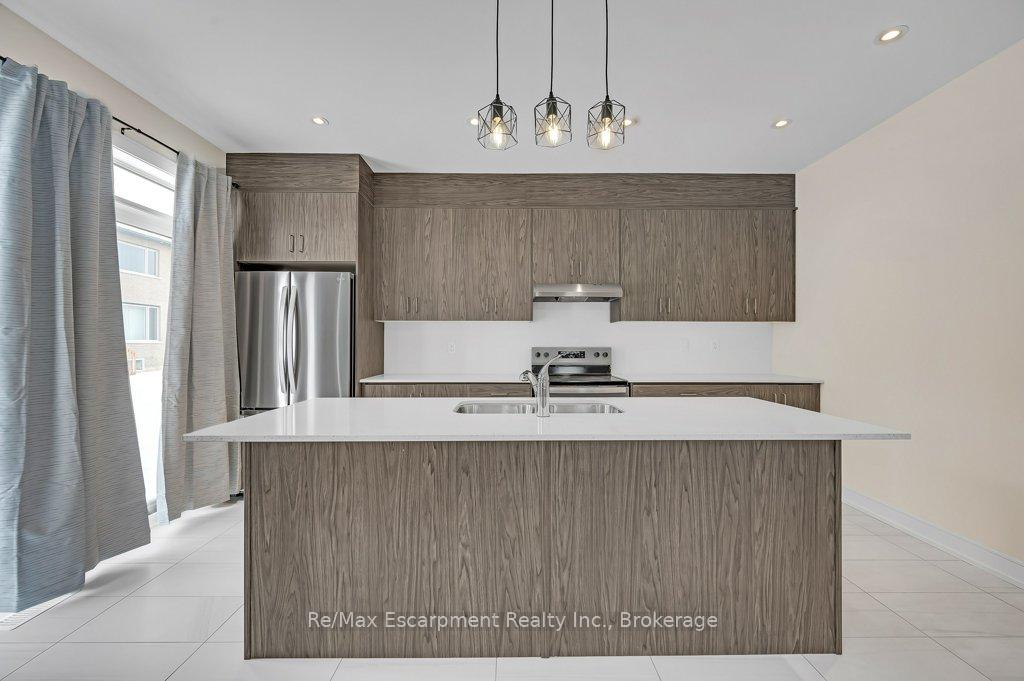 Photo 14 of 125 Henshaw Drive, Erin — HOMEH
