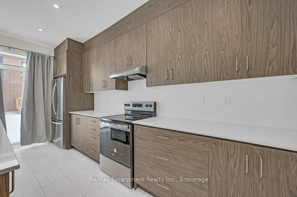 Photo 15 of 125 Henshaw Drive, Erin — HOMEH