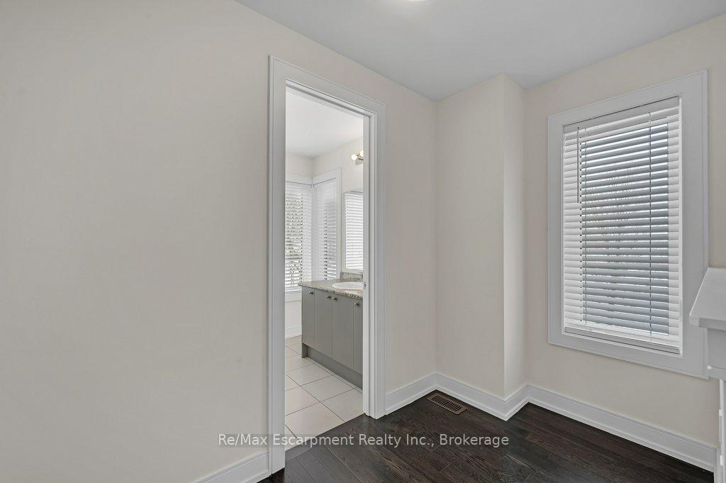 Photo 20 of 125 Henshaw Drive, Erin — HOMEH