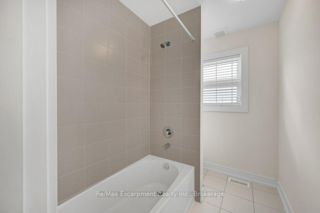 Photo 25 of 125 Henshaw Drive, Erin — HOMEH