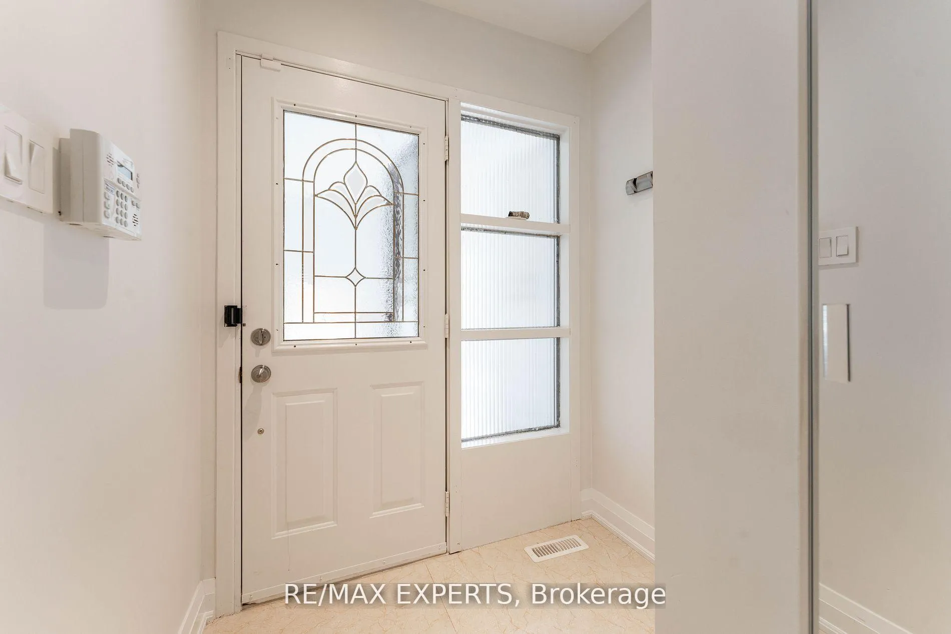 Photo 3 of 57 Bryant Road, Ajax, South East — HOMEH