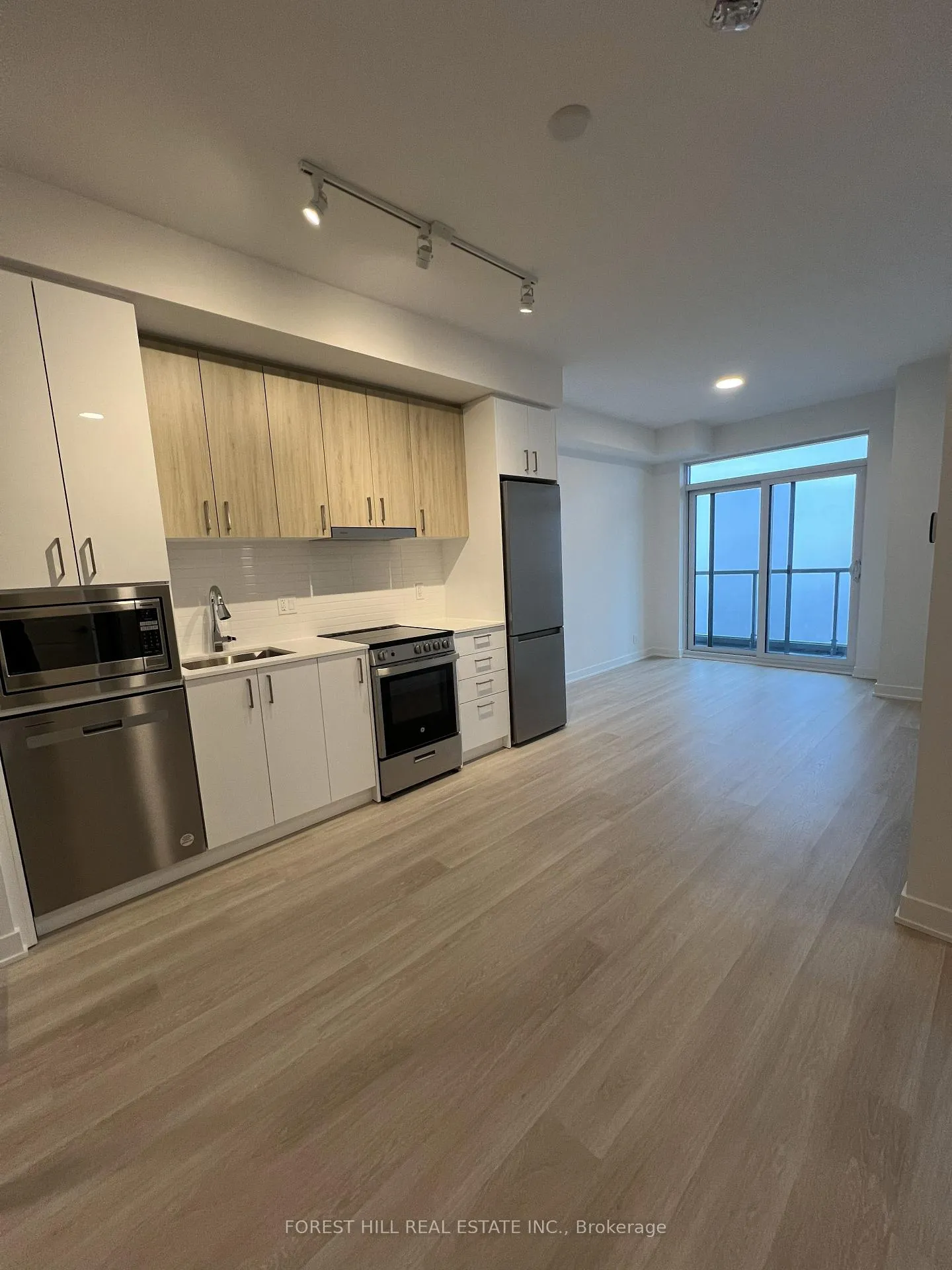 Photo 1 of Unit 3204, 30 Upper Mall Way, Vaughan, Brownridge — HOMEH