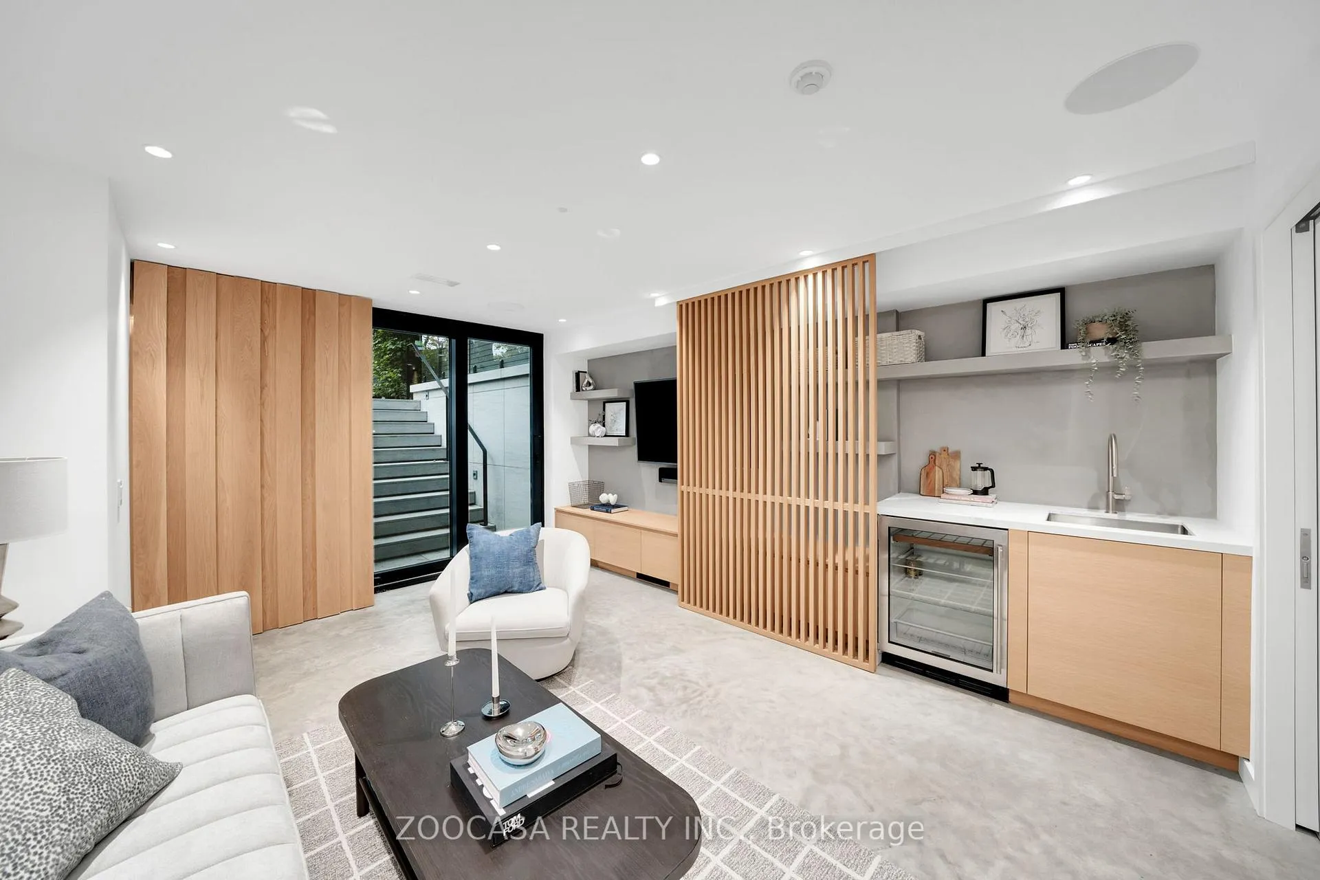 Photo 25 of 47 Roxborough Street W, Toronto, The Annex — HOMEH