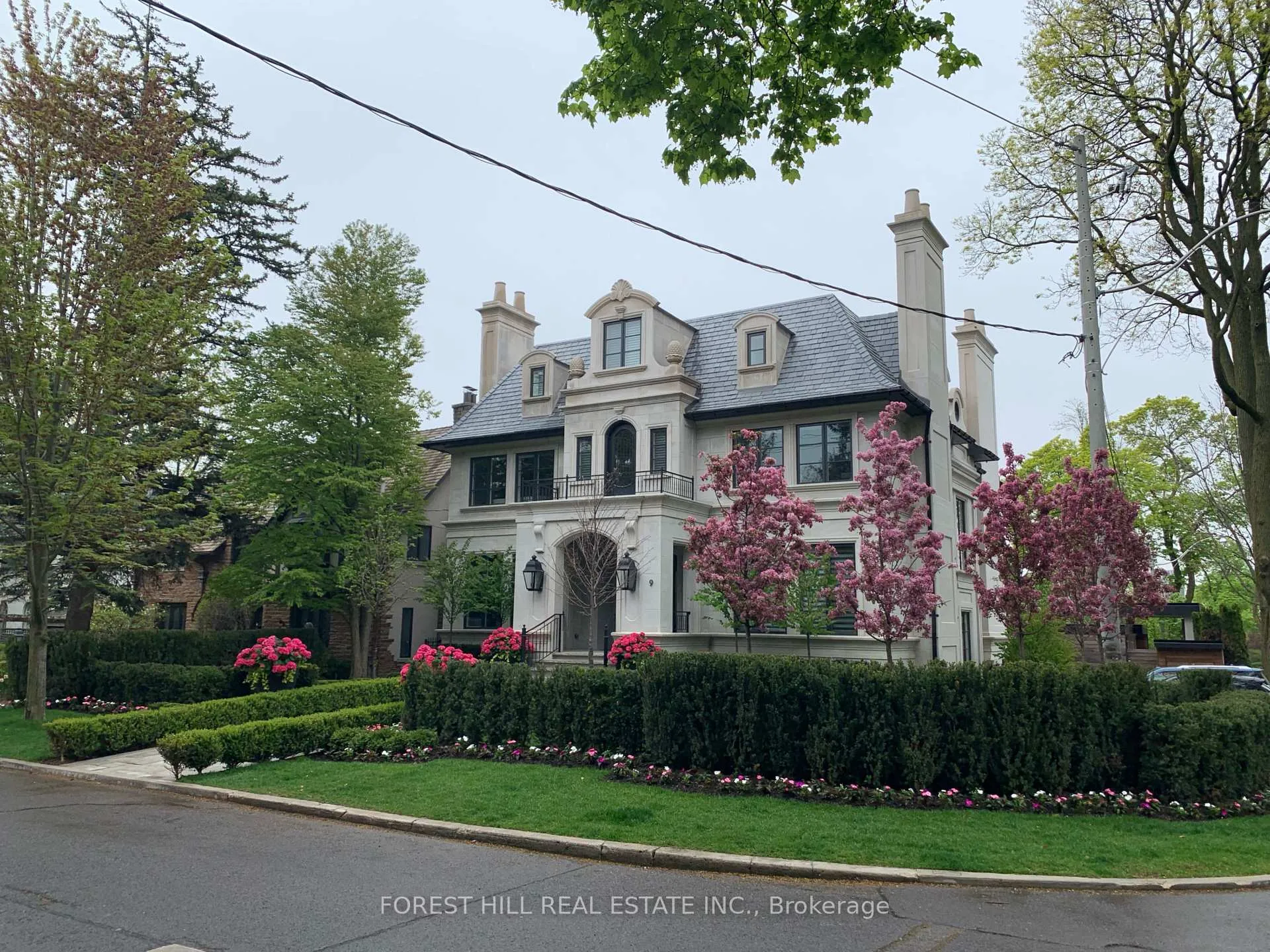 Front of 9 Dewbourne Avenue