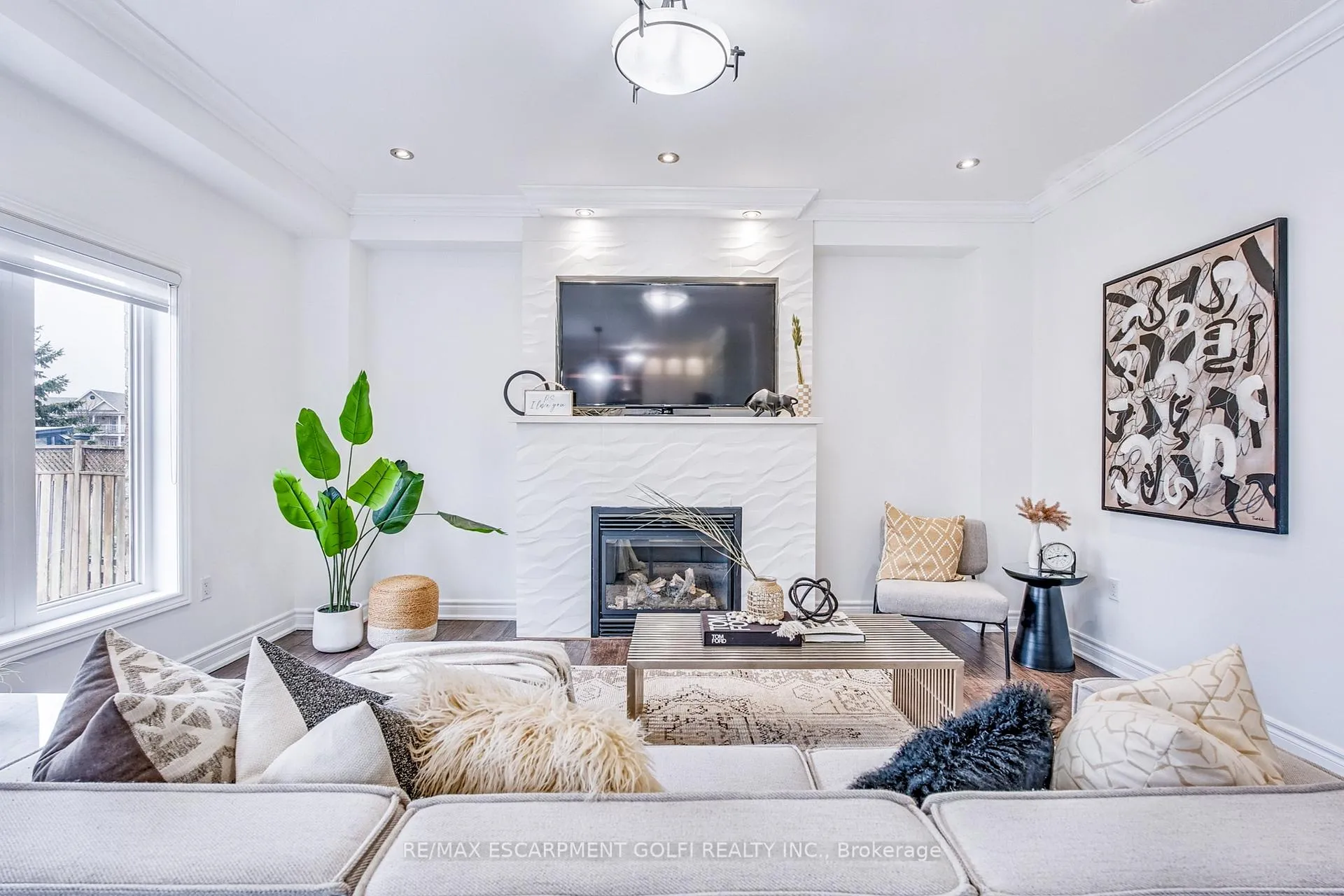 Photo 9 of 111 Galileo Drive, Hamilton, Stoney Creek — HOMEH