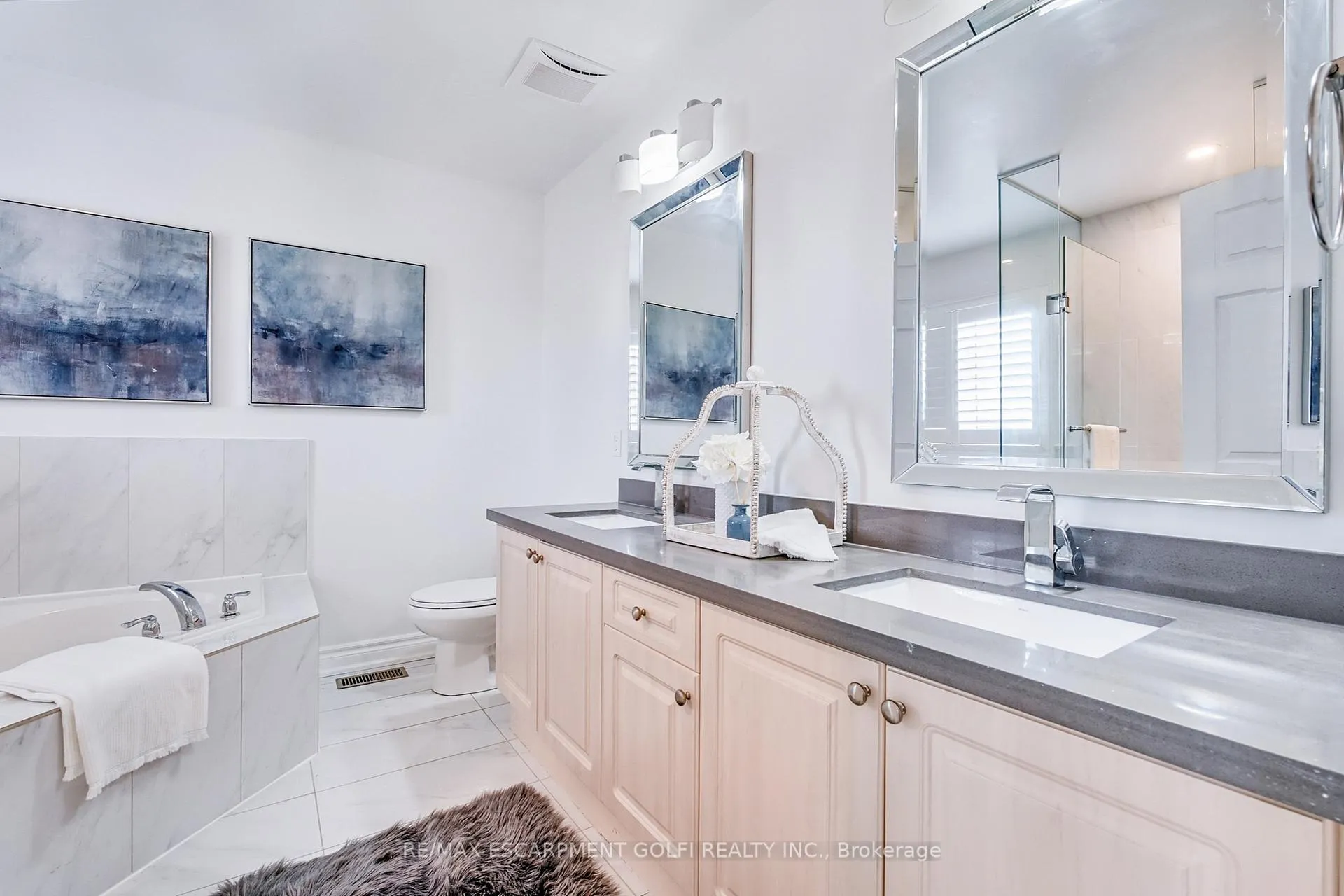 Photo 26 of 111 Galileo Drive, Hamilton, Stoney Creek — HOMEH