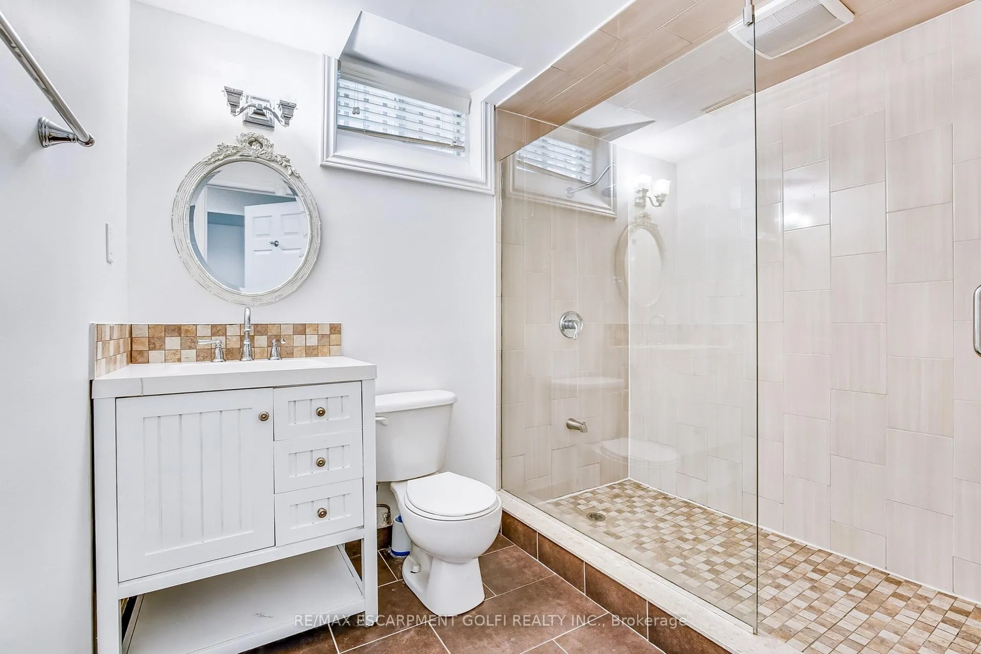 Photo 29 of 111 Galileo Drive, Hamilton, Stoney Creek — HOMEH