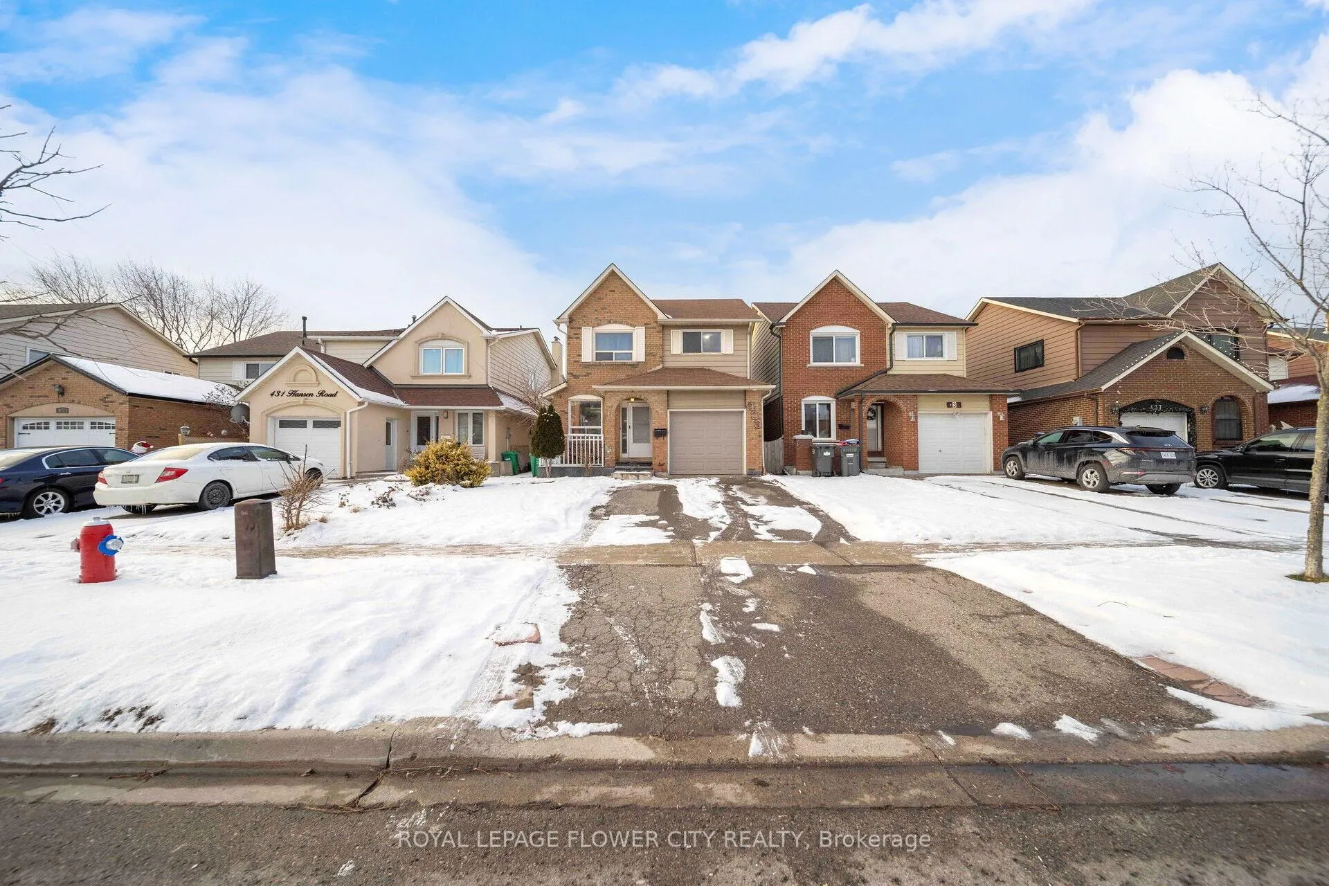 Front of 433 Hansen Road N