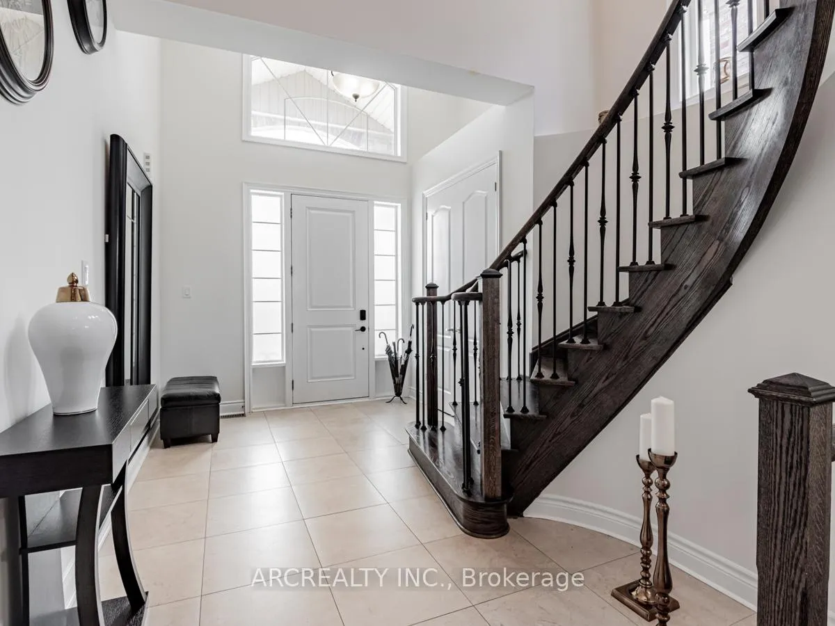 Photo 3 of 150 Chatfield Drive, Vaughan, Vellore Village — HOMEH