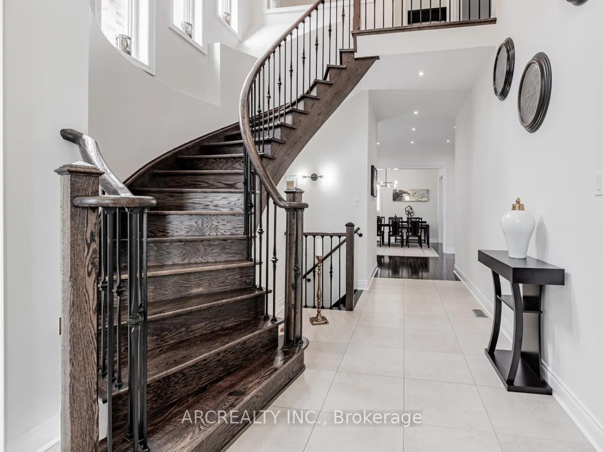 Photo 4 of 150 Chatfield Drive, Vaughan, Vellore Village — HOMEH