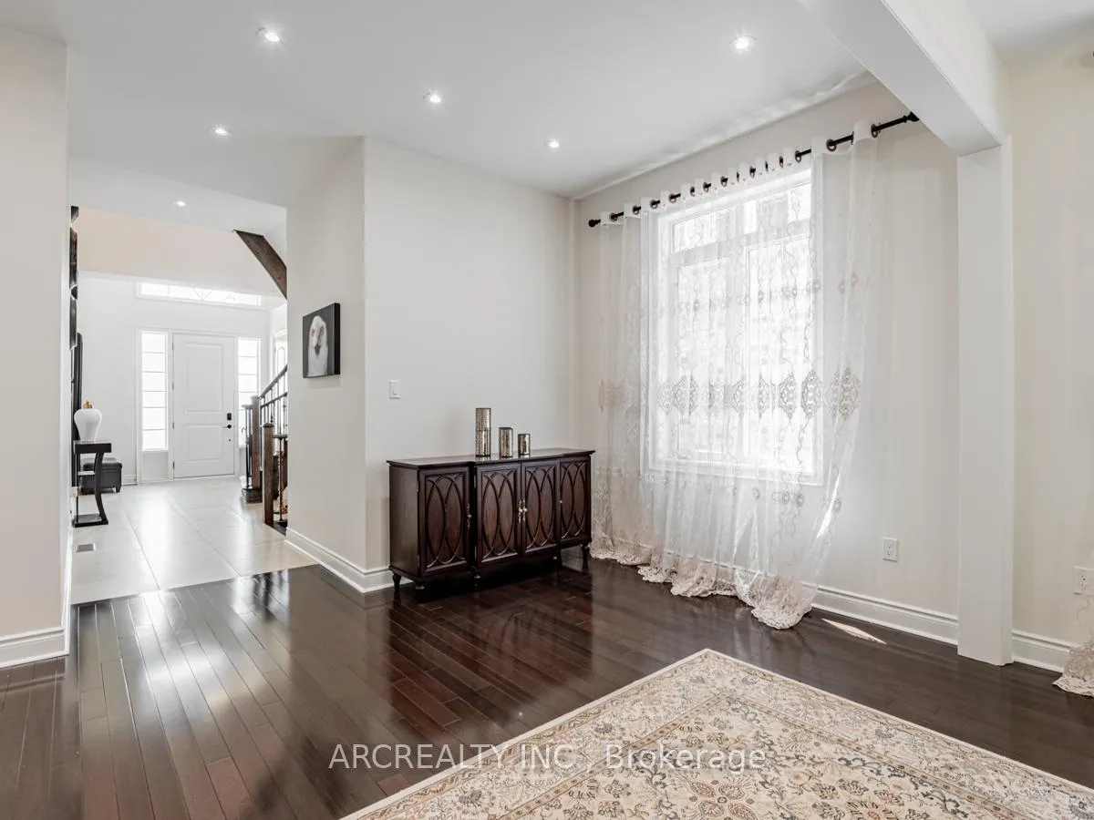 Photo 7 of 150 Chatfield Drive, Vaughan, Vellore Village — HOMEH