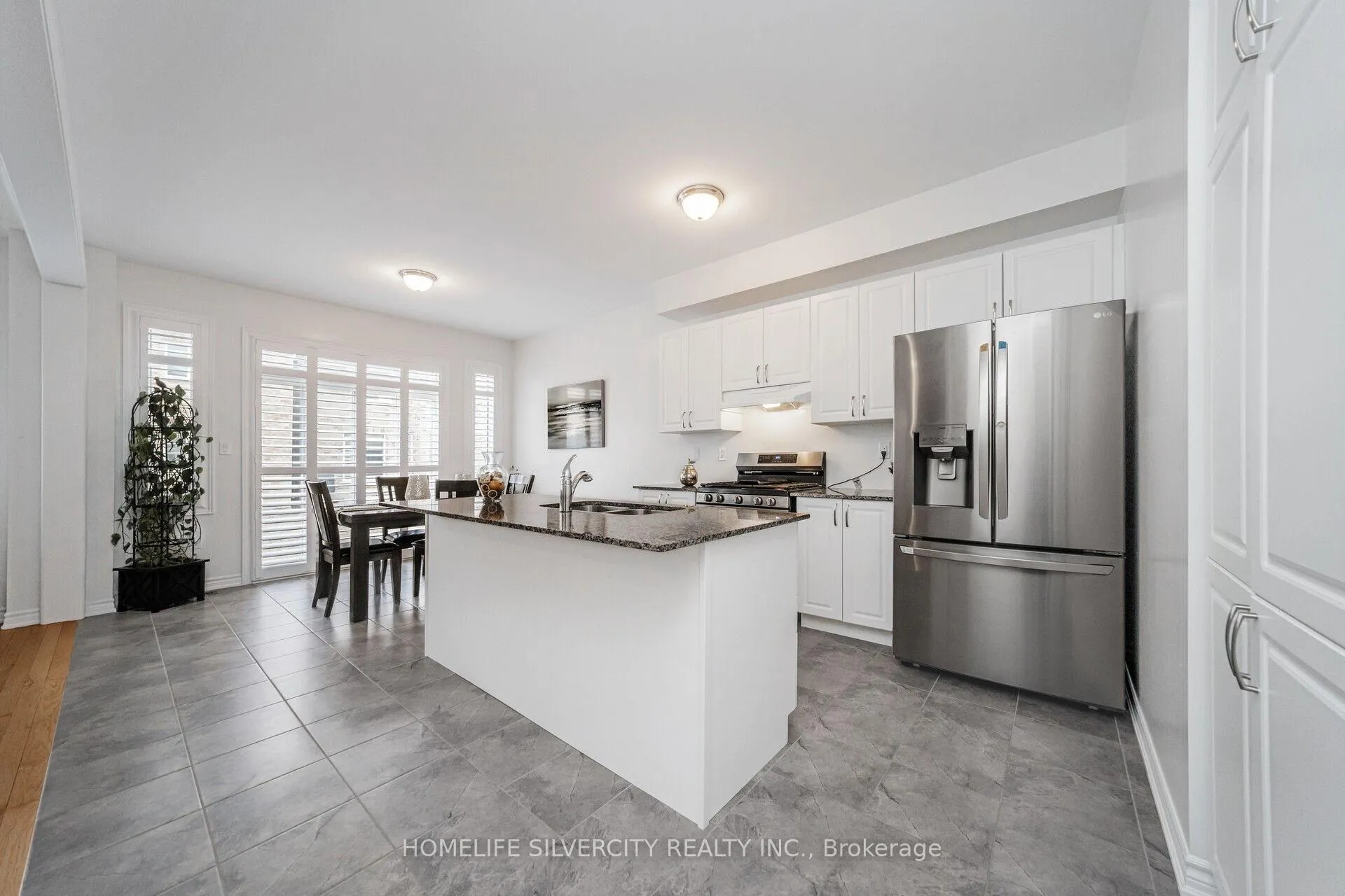 Photo 15 of 65 Royal Fern Crescent, Caledon, Rural Caledon — HOMEH