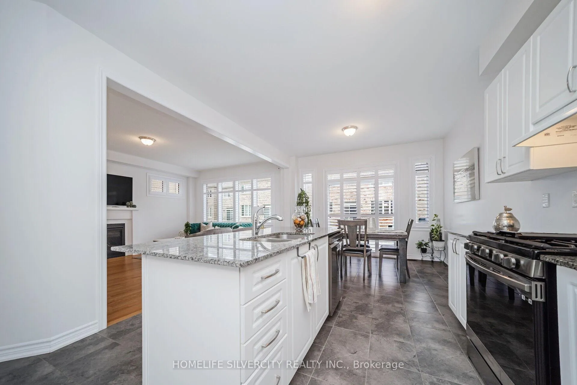 Photo 16 of 65 Royal Fern Crescent, Caledon, Rural Caledon — HOMEH