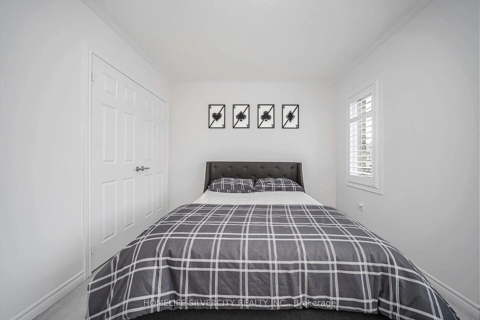 Photo 24 of 65 Royal Fern Crescent, Caledon, Rural Caledon — HOMEH