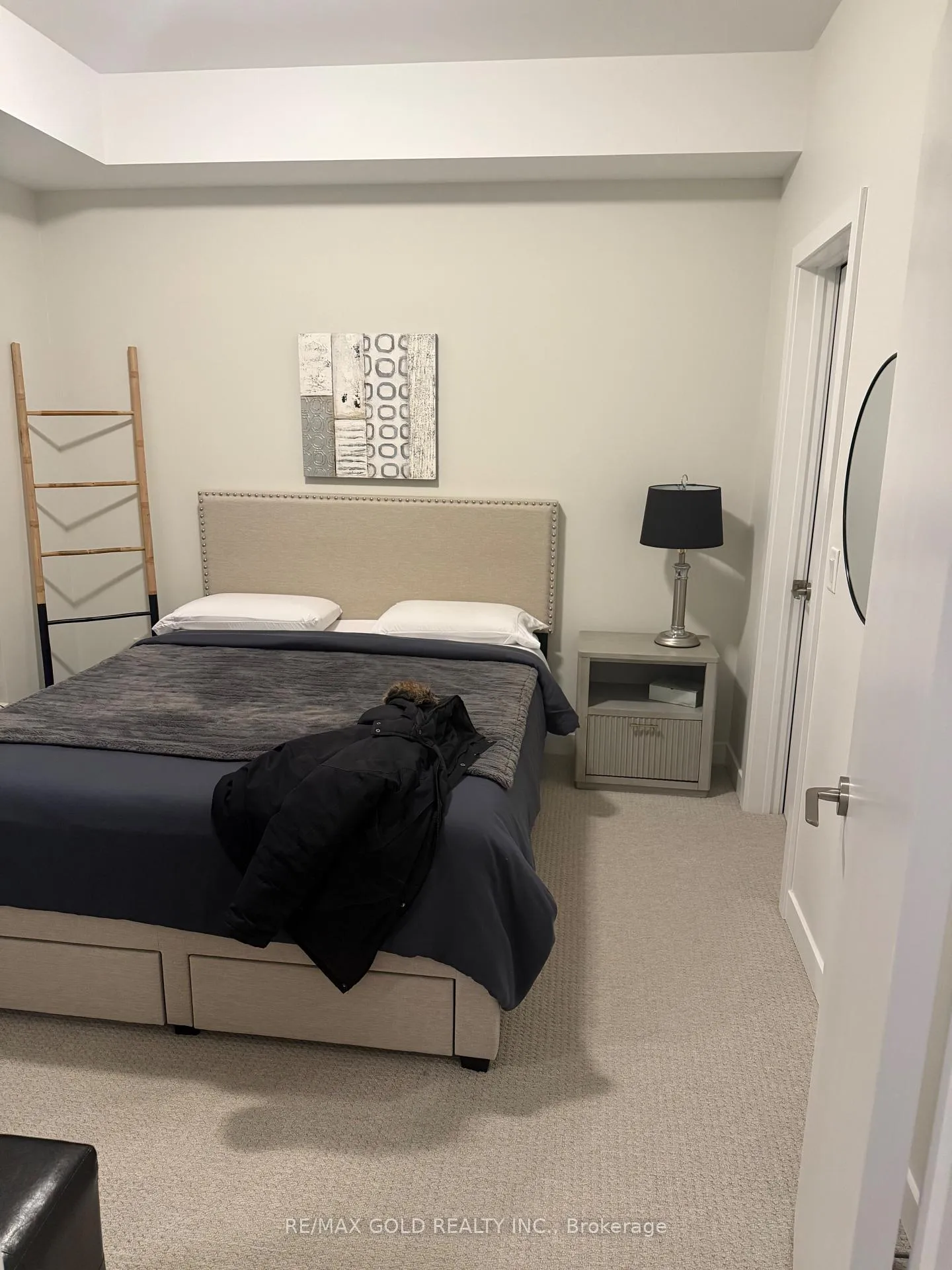 Photo 13 of Unit 506, 600 North Service Road, Hamilton, Lakeshore — HOMEH