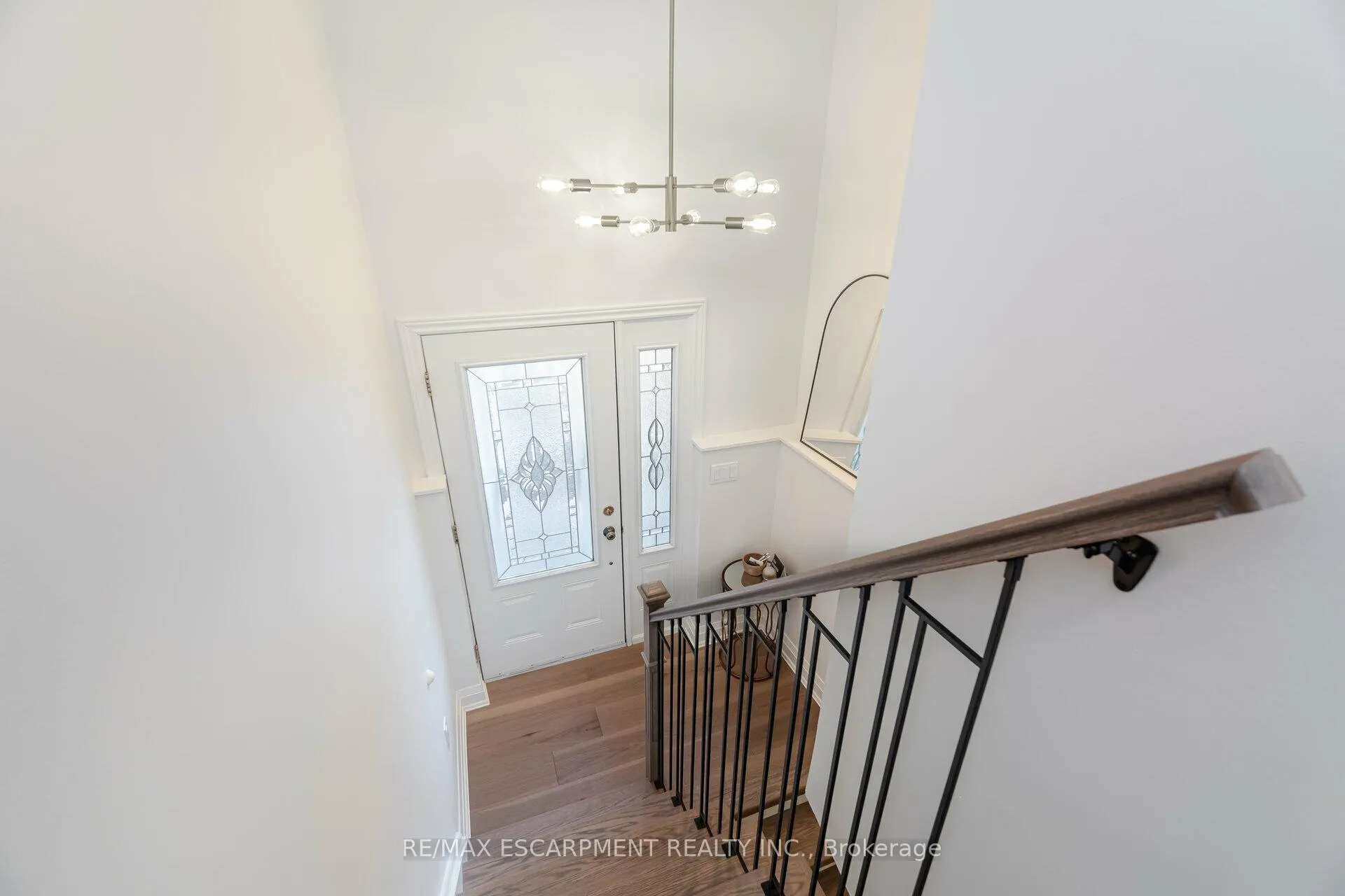 Photo 3 of 3150 Bentworth Drive, Burlington, Palmer — HOMEH