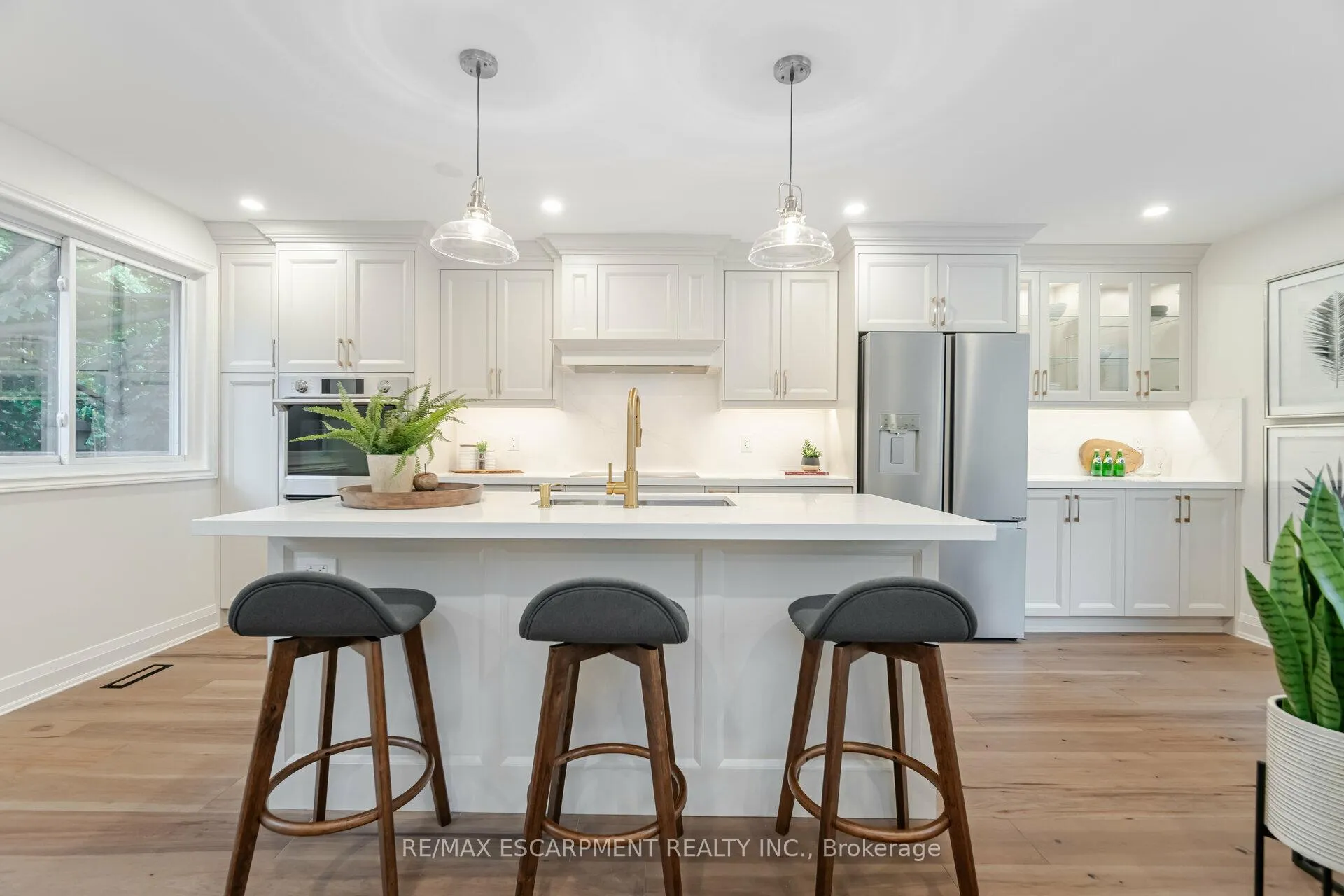 Photo 9 of 3150 Bentworth Drive, Burlington, Palmer — HOMEH