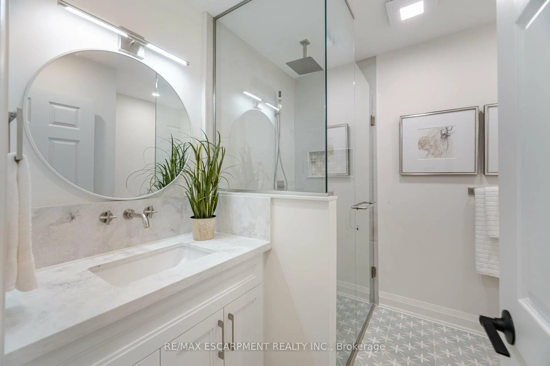 Photo 20 of 3150 Bentworth Drive, Burlington, Palmer — HOMEH