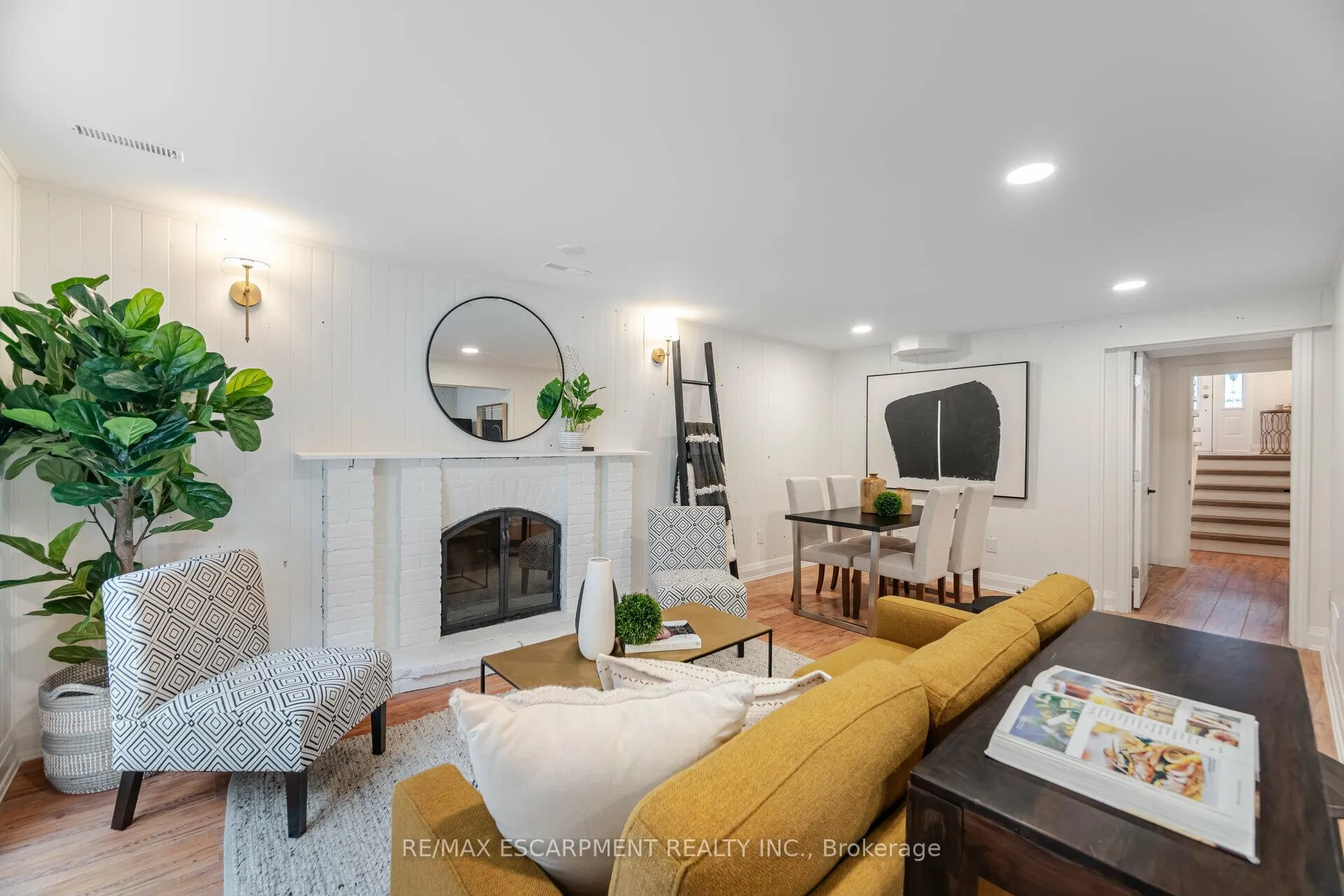 Photo 23 of 3150 Bentworth Drive, Burlington, Palmer — HOMEH