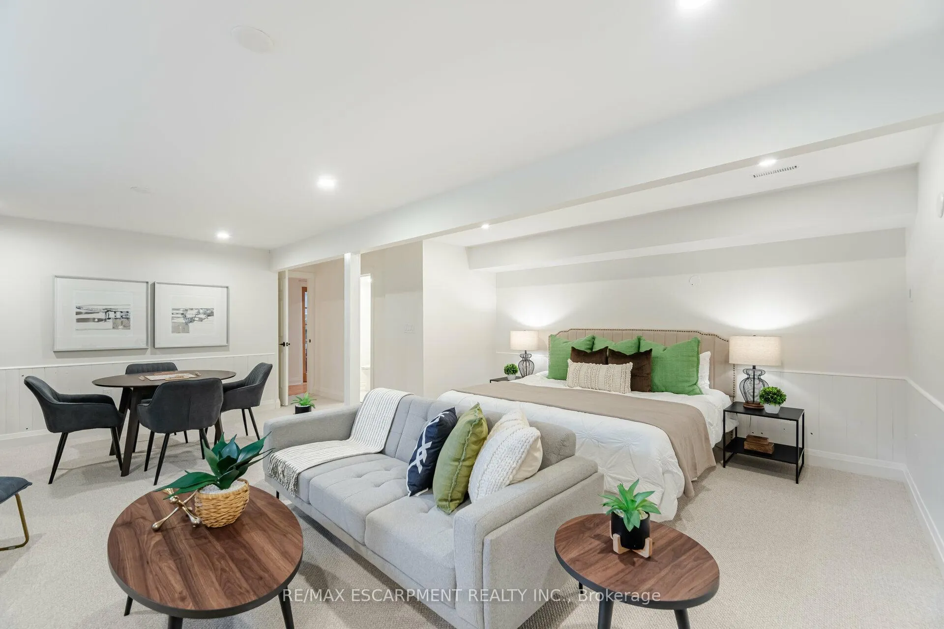 Photo 29 of 3150 Bentworth Drive, Burlington, Palmer — HOMEH