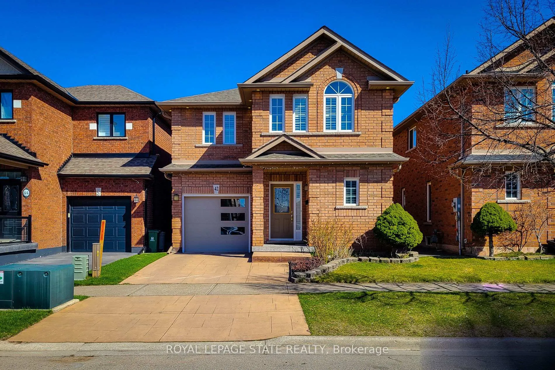Front of 42 Peachwood Crescent