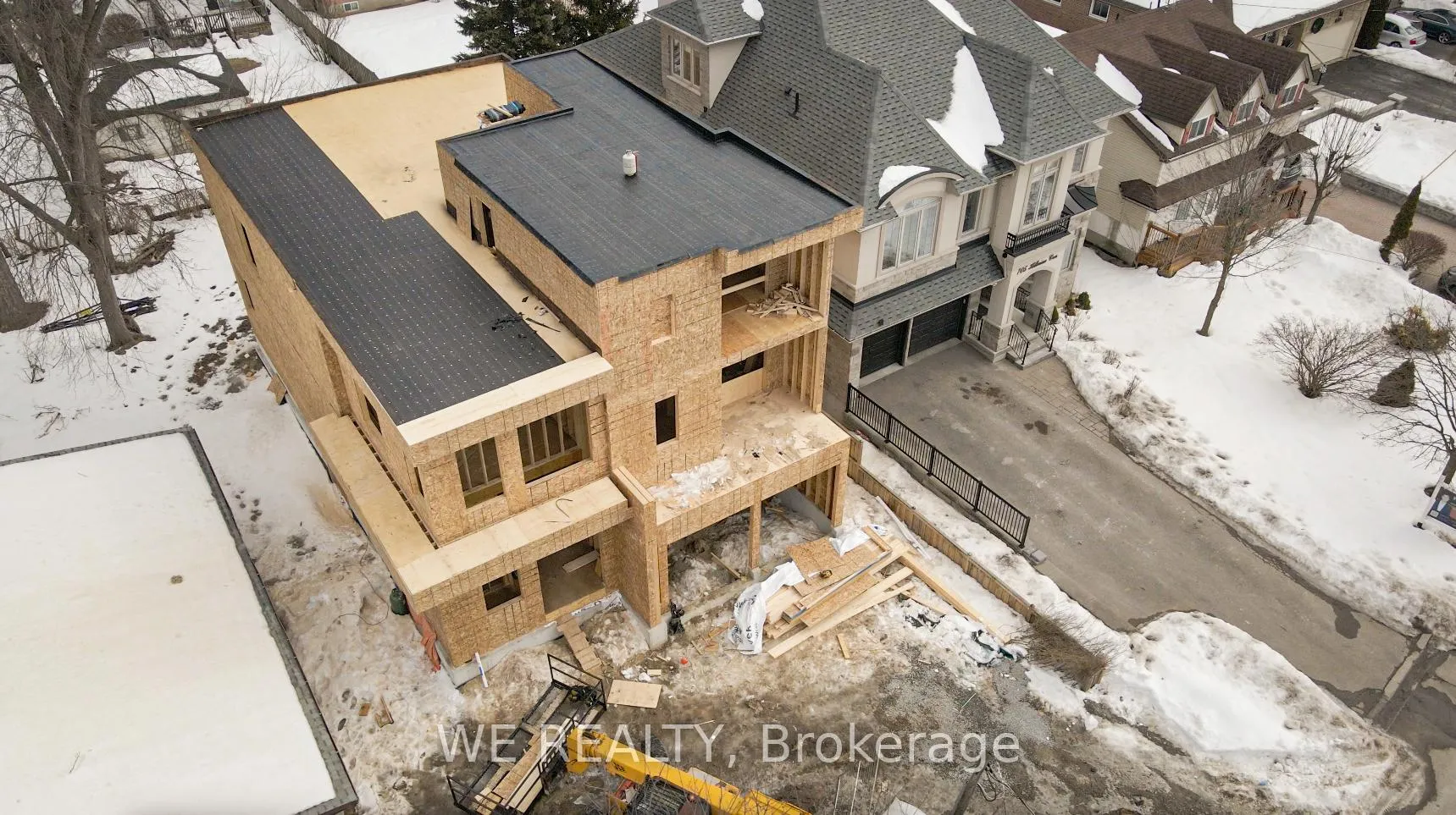 Photo 3 of 711 Hillview Crescent, Pickering, West Shore — HOMEH