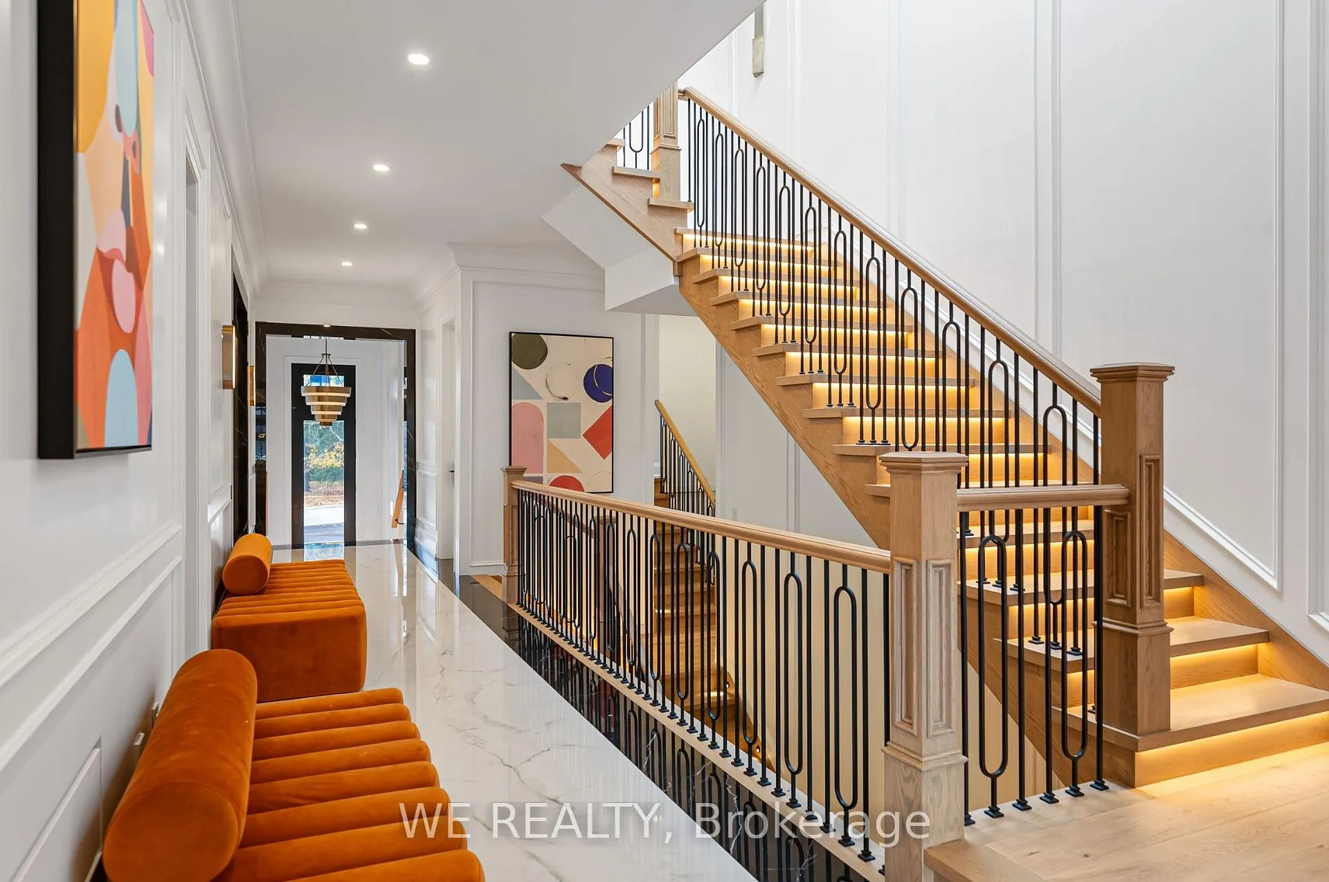 Photo 4 of 711 Hillview Crescent, Pickering, West Shore — HOMEH
