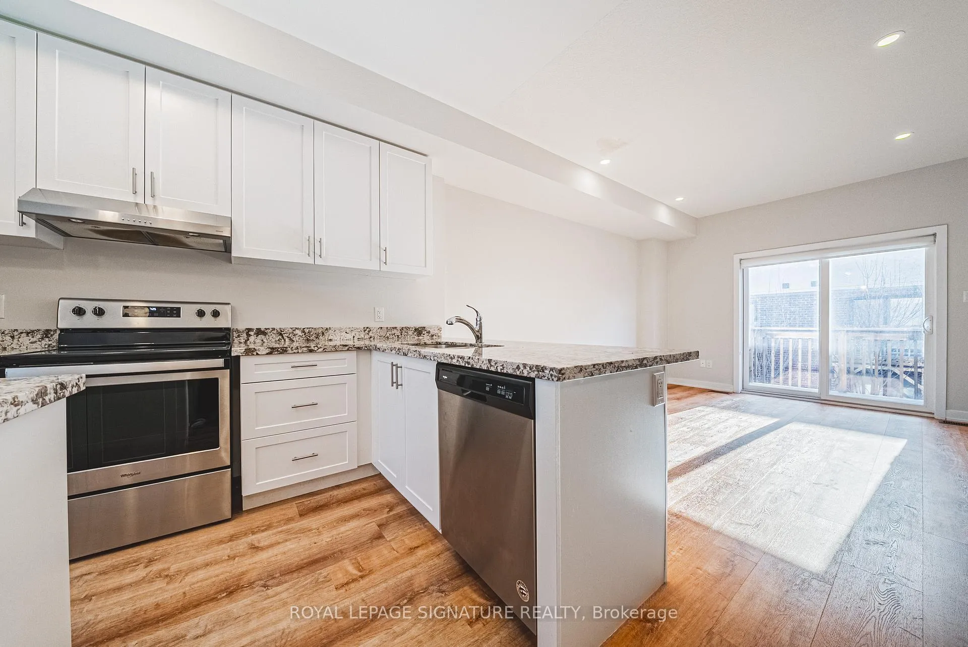 Photo 5 of 54 Mulhollard Lane, Hamilton, Ancaster — HOMEH
