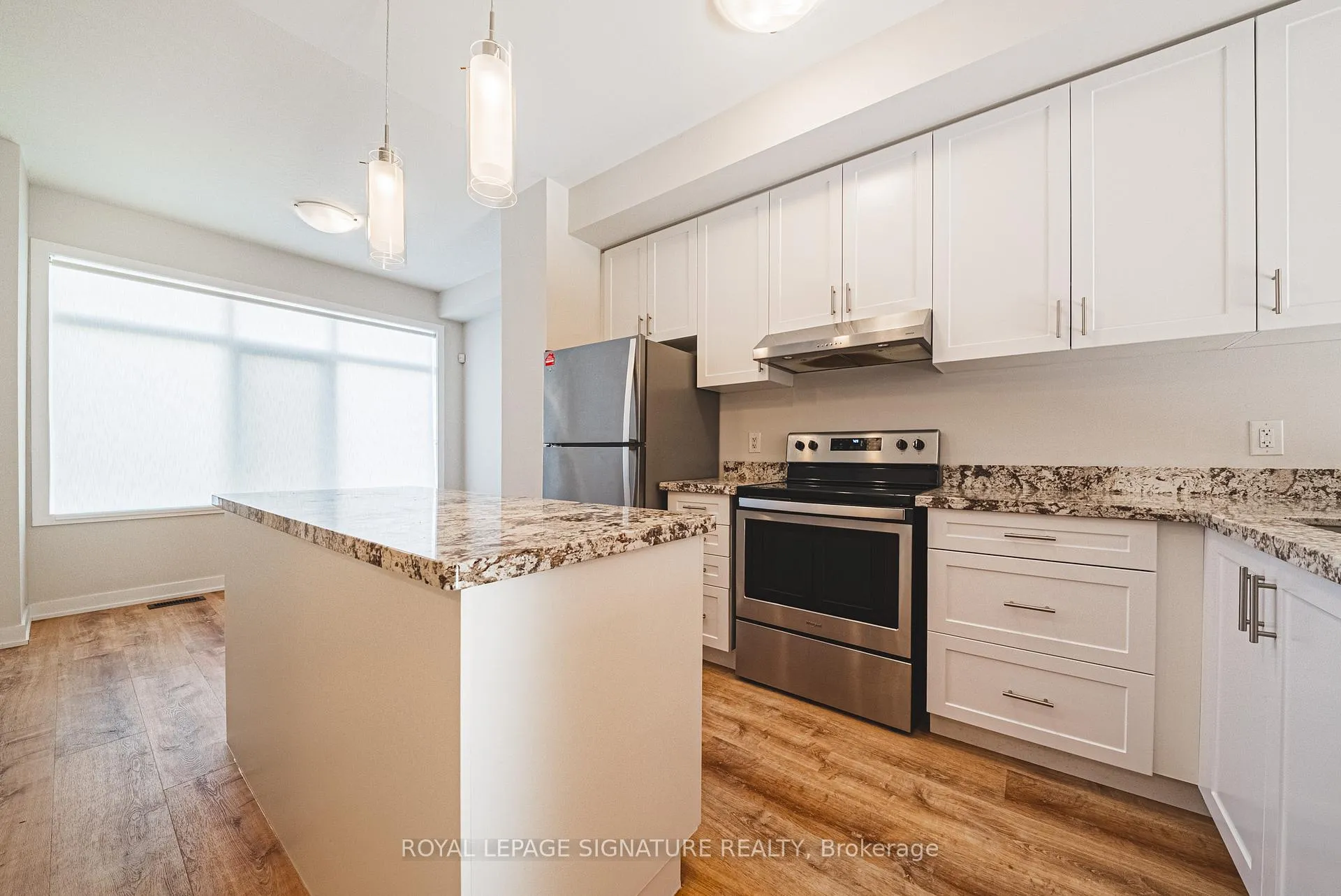 Photo 6 of 54 Mulhollard Lane, Hamilton, Ancaster — HOMEH