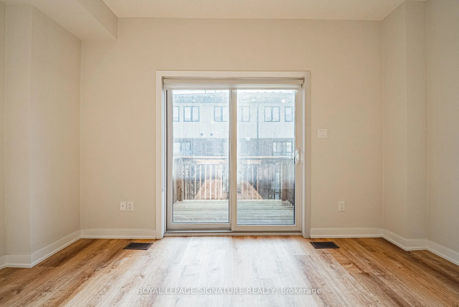 Photo 11 of 54 Mulhollard Lane, Hamilton, Ancaster — HOMEH