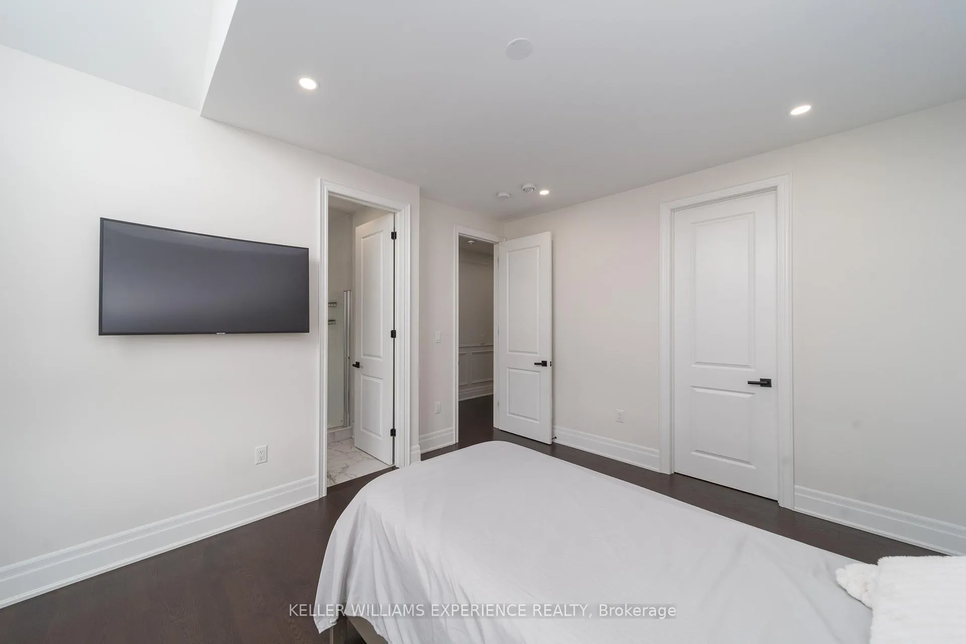 Photo 15 of 7 Bannister Road, Barrie, Rural Barrie Southeast — HOMEH