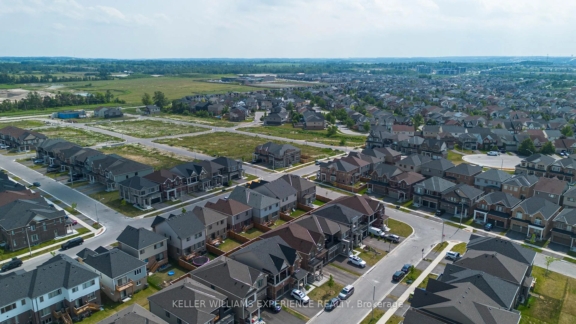 Photo 36 of 7 Bannister Road, Barrie, Rural Barrie Southeast — HOMEH