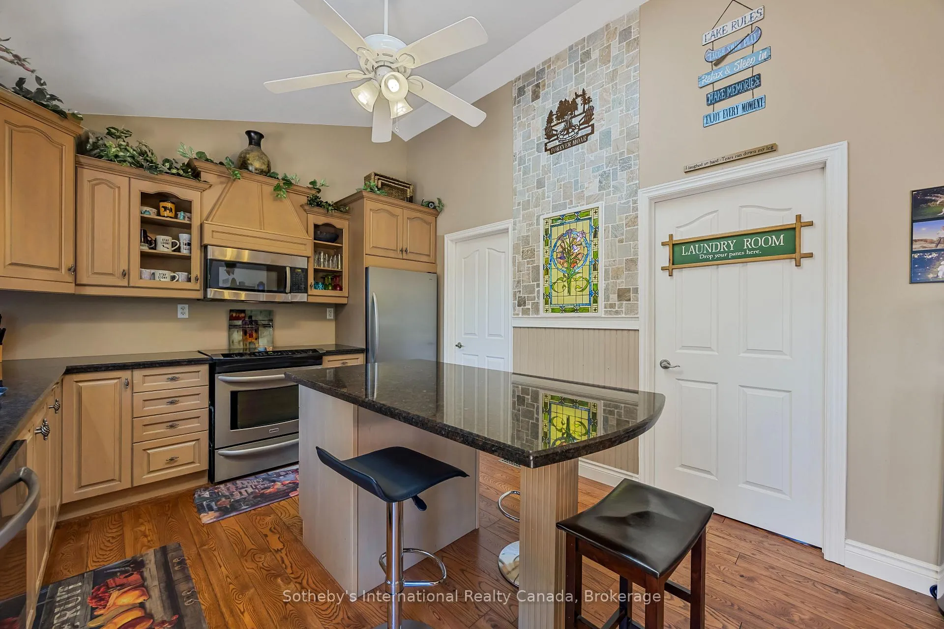 Photo 13 of 9 Pauls Bay Road, McDougall — HOMEH