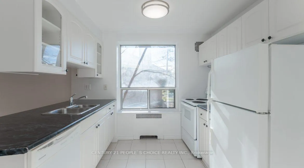 Photo 3 of Unit 6, 869 Avenue Road, Toronto, Yonge-Eglinton — HOMEH