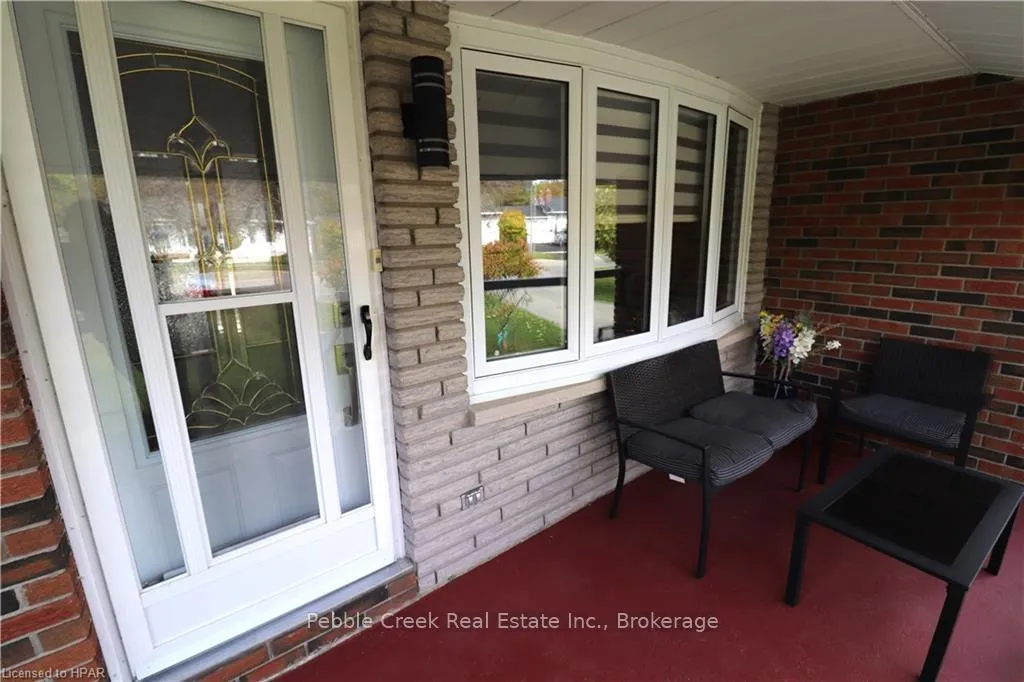 Photo 5 of 205 Bennett Street W, Goderich, Goderich (Town) — HOMEH